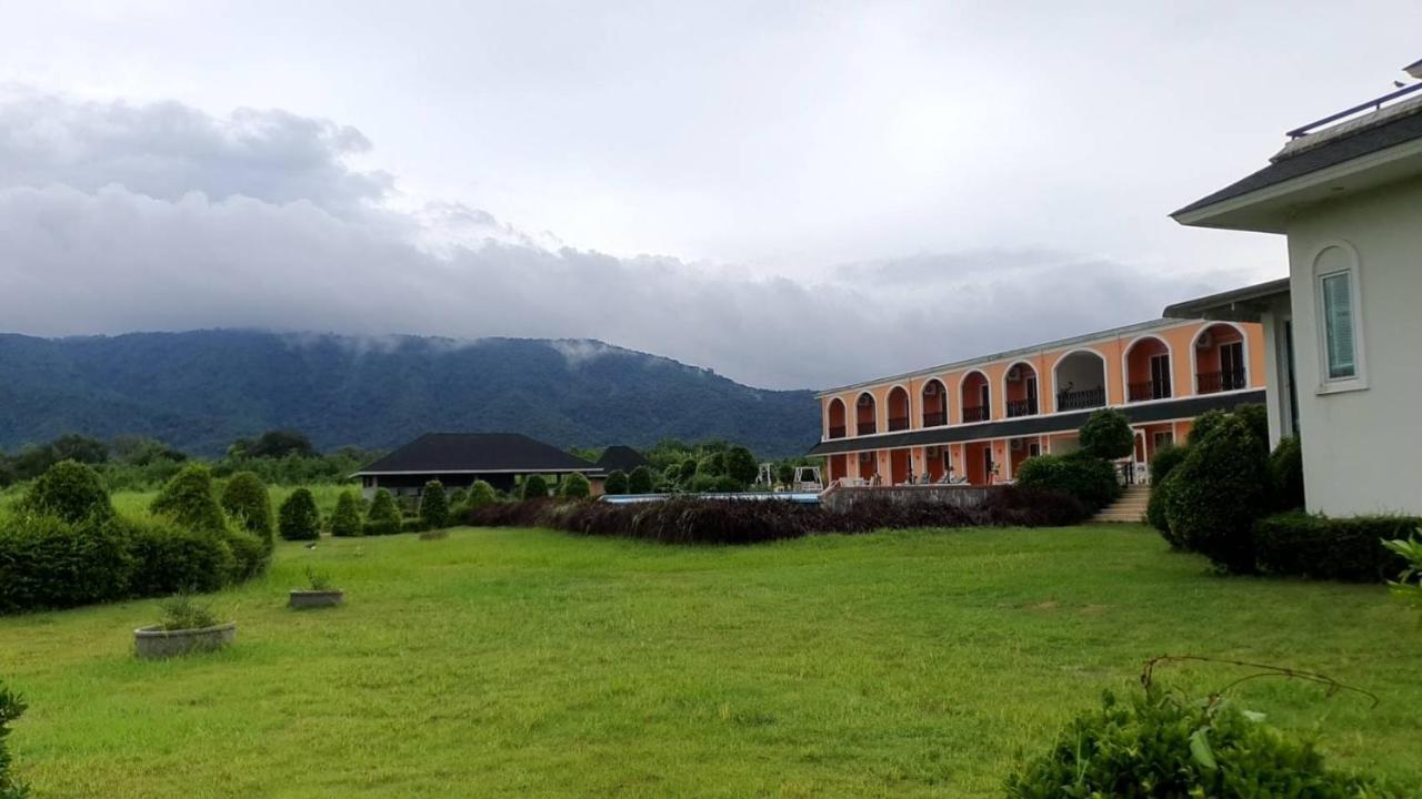 Aurora Resort Khao Yai Mu Si Exterior photo