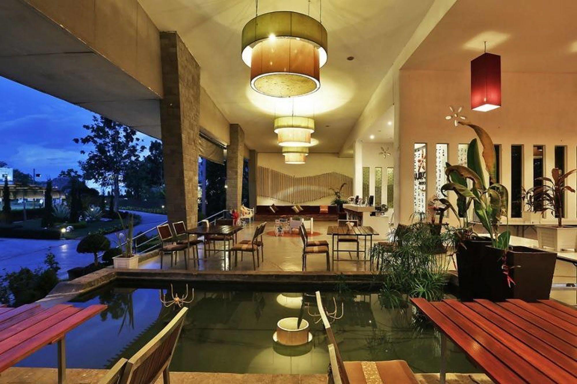 Aurora Resort Khao Yai Mu Si Exterior photo